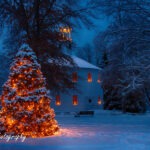 The Old Round Church in Richmond Vermont at Christmas.
