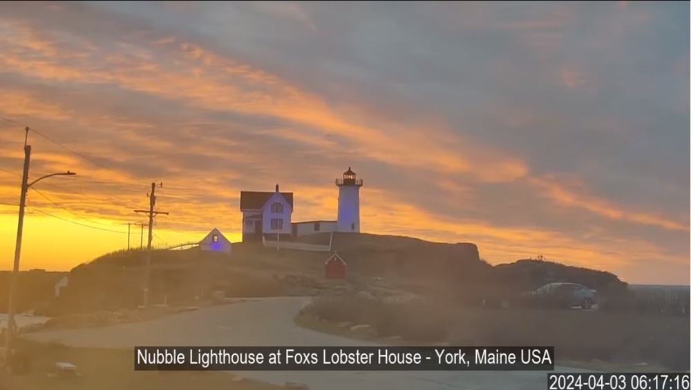 Dawn arrives at Nubble Lighthouse